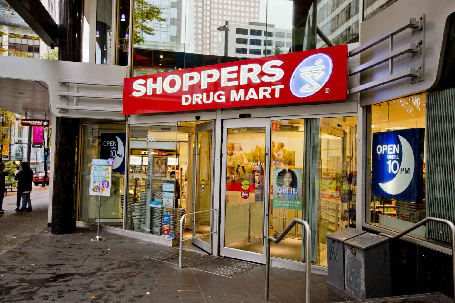 Canadian pharmacy storefront